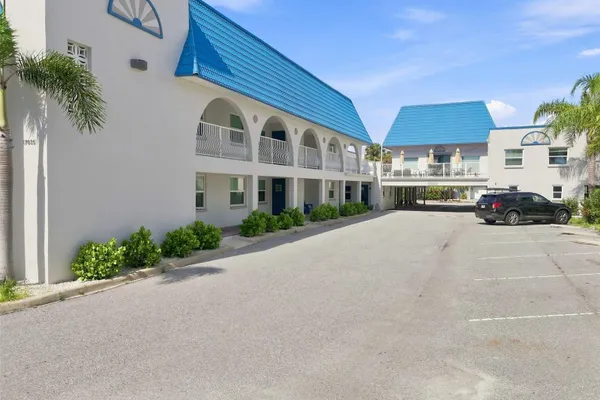 17035 GULF BLVD 107