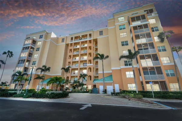2060 MATECUMBE KEY RD 2308
