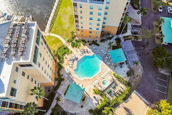 2060 MATECUMBE KEY RD 2308