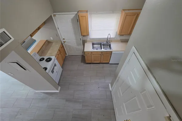 12310 TOUCHTON DR 48