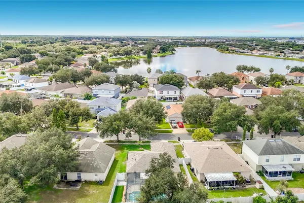 12730 KINGS LAKE DR