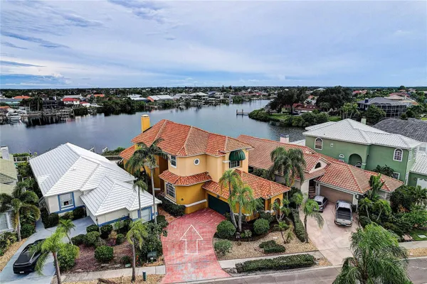 852 SYMPHONY ISLES BLVD