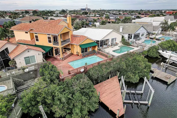 852 SYMPHONY ISLES BLVD
