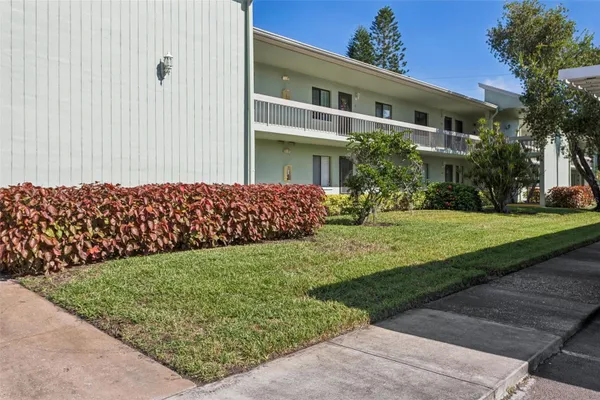 127 NANCY DR 127