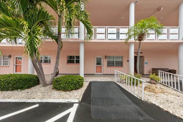 6025 SHORE BLVD 107