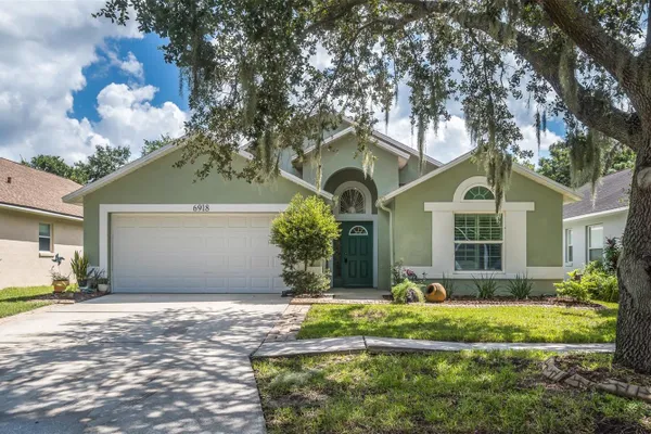 6918 JAMESTOWN MANOR DR