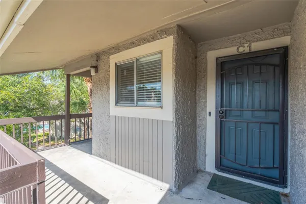 6308 NEWTOWN CIR 8C1