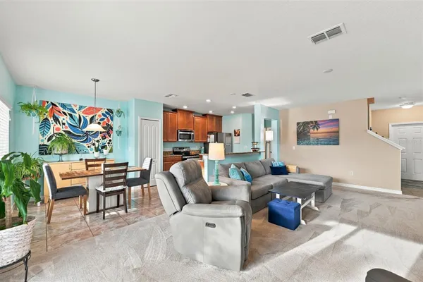 1917 HAWKS VIEW DR