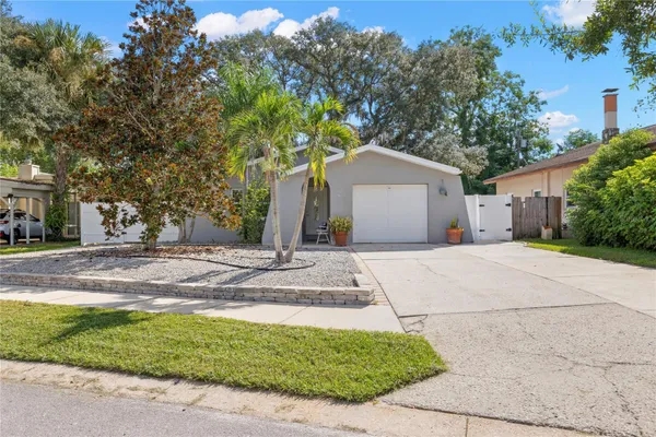 630 6TH AVE