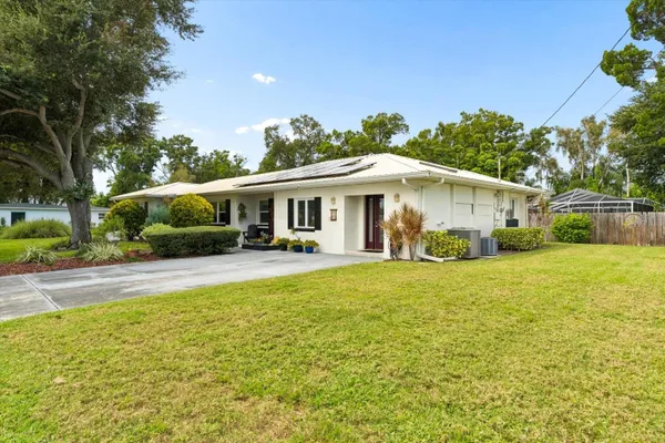 400 N CORONA AVE