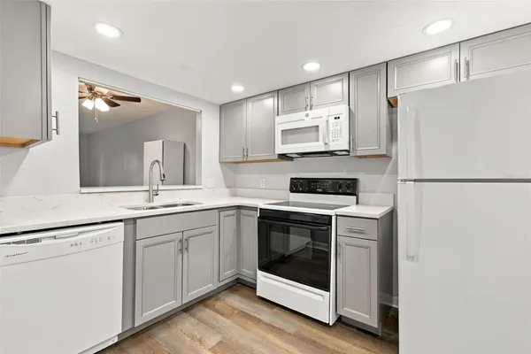 6340 NEWTOWN CIR 40A4