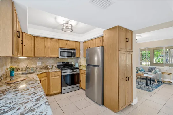 3501 W PRICE AVE