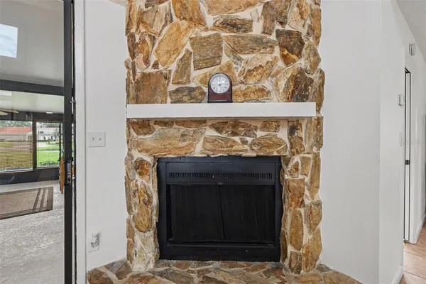 103 VALENCIA CT