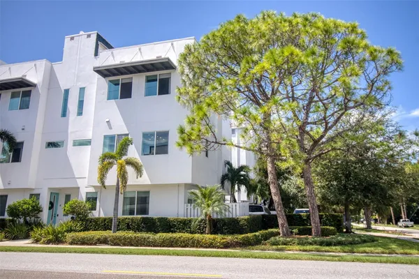 3100 W PAUL AVE 2