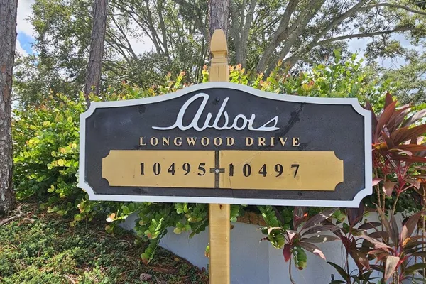 10495 LONGWOOD DR