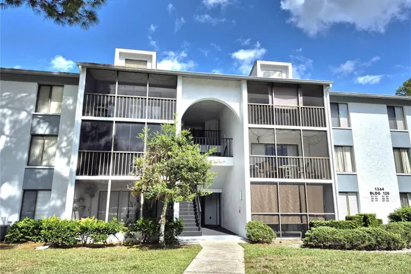 1344 PINE RIDGE CIR H3