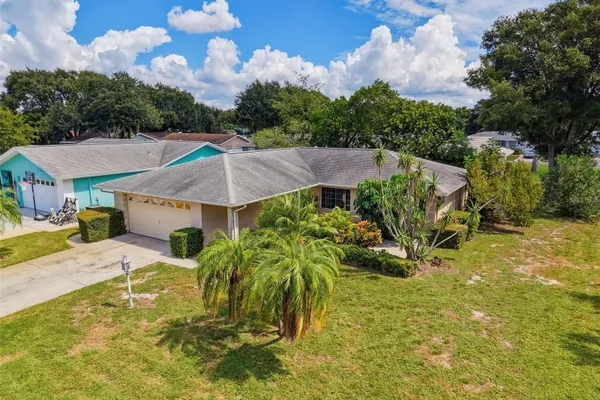 2580 WINDWOOD DR
