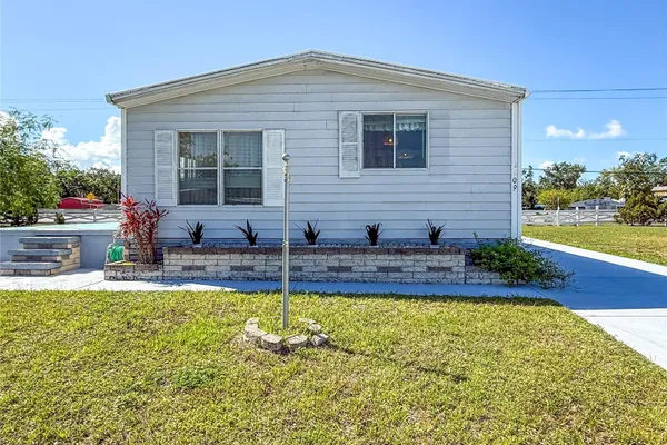 4609 10TH STREET CT