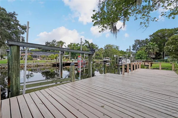 5012 S DEEP WATER PT