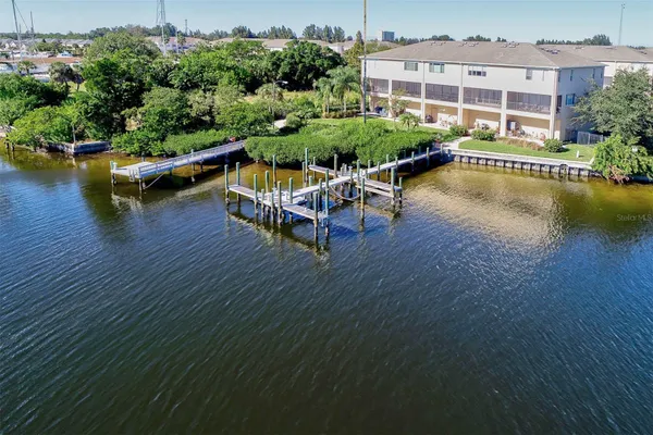 1146 VENETIAN HARBOR DR