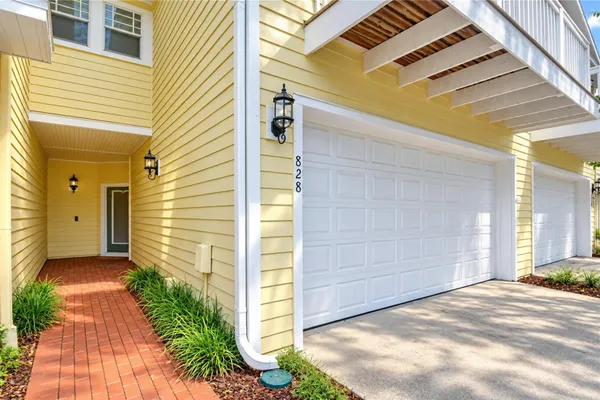 828 LUMSDEN RESERVE DR