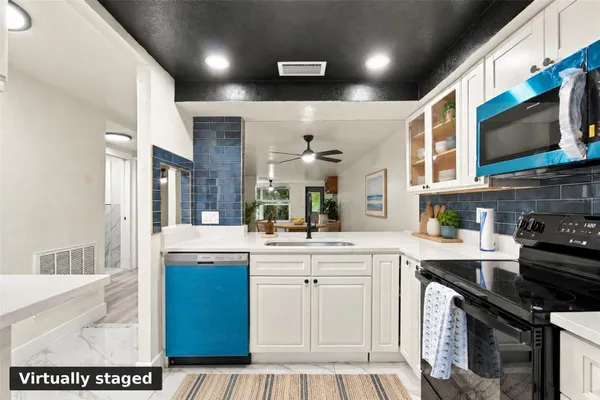 4350 SUNSTATE DR 4