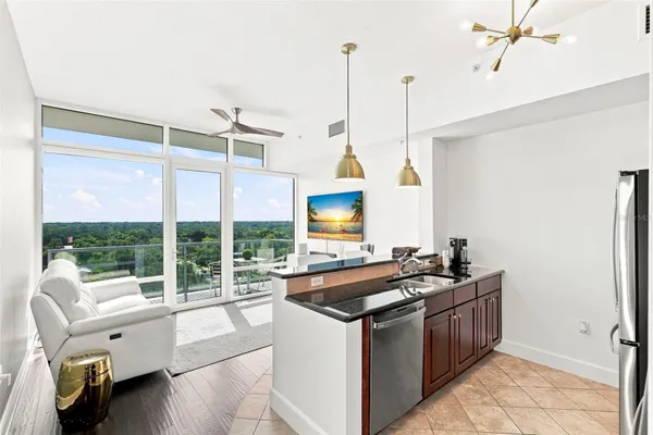 101 S EOLA DR 905