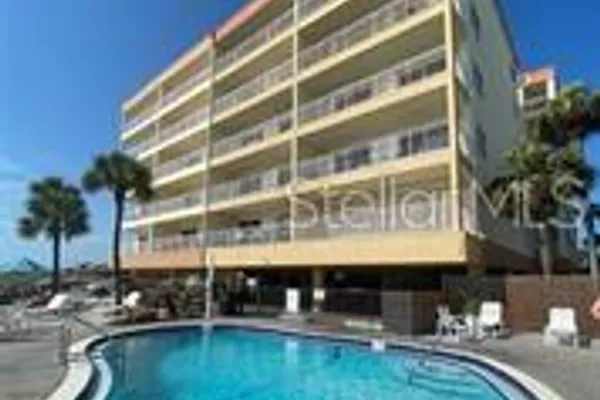 13000 GULF LN 201