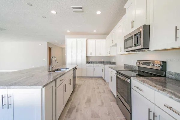 502 N BEVERLY AVE
