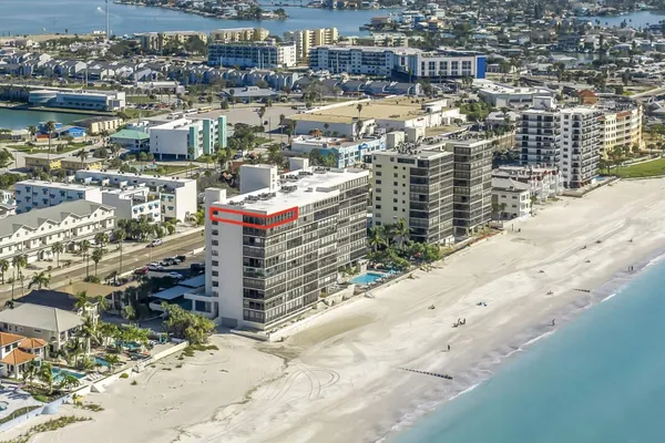 15462 GULF BLVD 1006