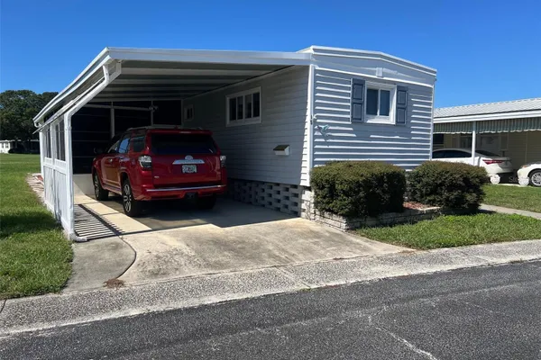 15 THATCH PALM ST