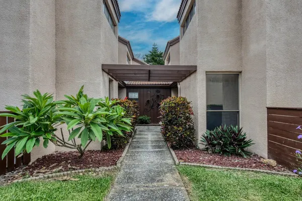 6313 PELICAN CREEK XING -