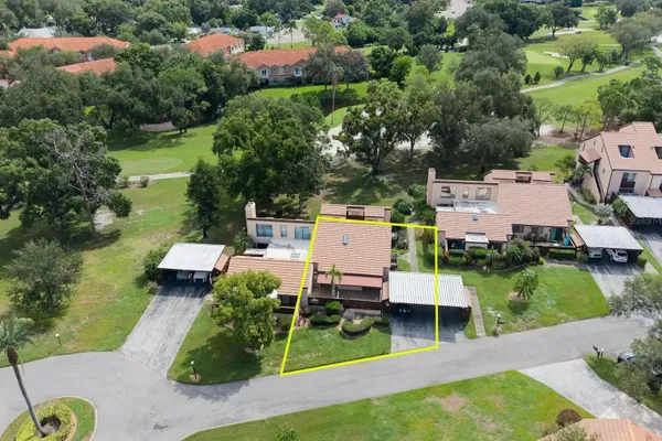 6313 PELICAN CREEK XING -