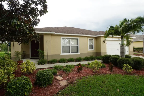 5204 MOON SHELL DR