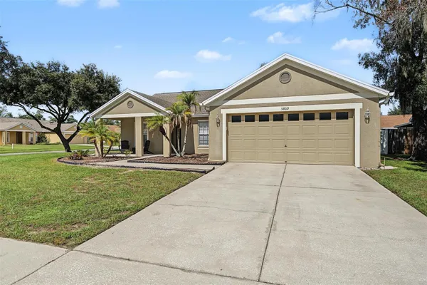 5809 BLACK WALNUT CT