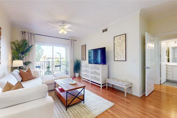 501 KNIGHTS RUN AVE 2121