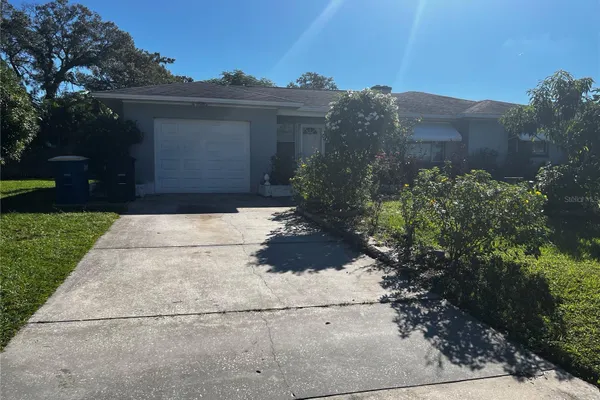 301 N CORONA AVE