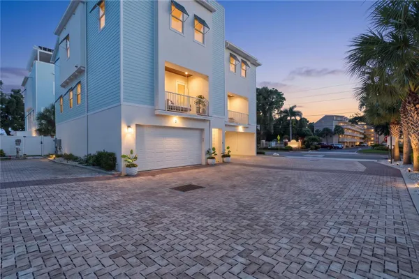1413 BAYSHORE BLVD 2