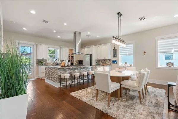 1413 BAYSHORE BLVD 2