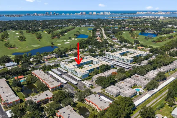 1706 BELLEAIR FOREST DR 238