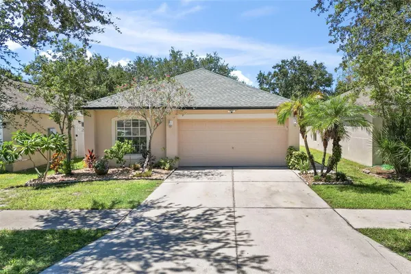 1012 BRENTON LEAF DR