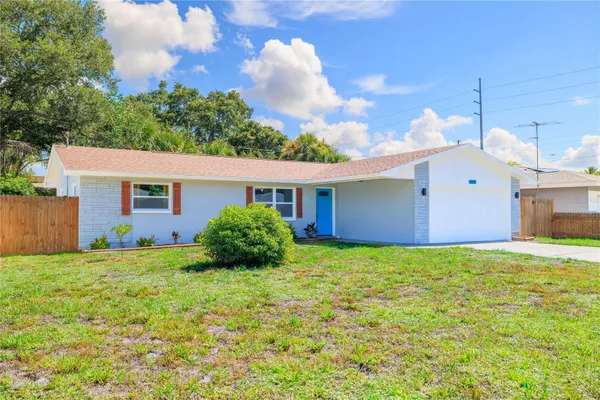 1486 CAROLYN LN