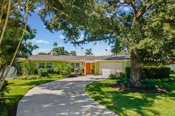 1316 GOLF VIEW DR