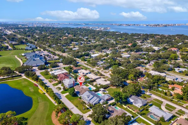 1316 GOLF VIEW DR