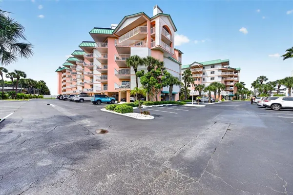 18400 GULF BLVD 1403