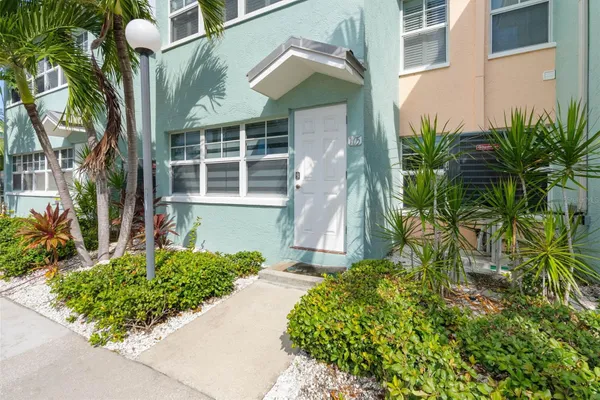 19417 GULF BLVD C105
