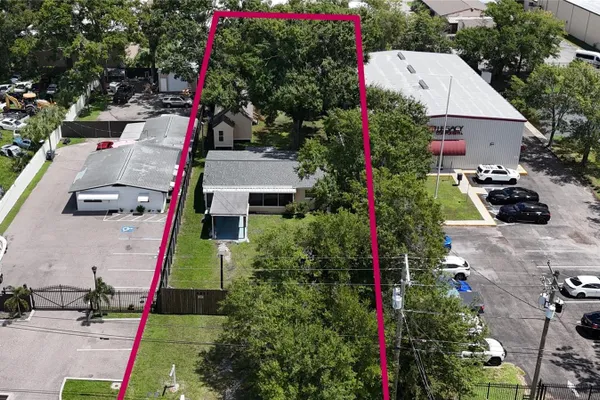 4617 N CLARK AVE