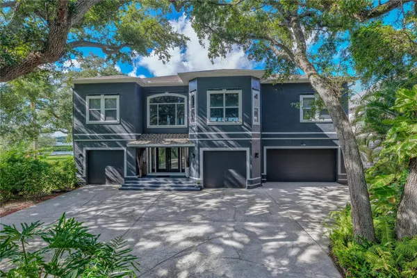 3484 SHORE DR