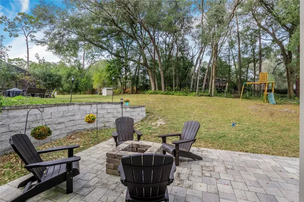 425 BLACK IRONWOOD DR
