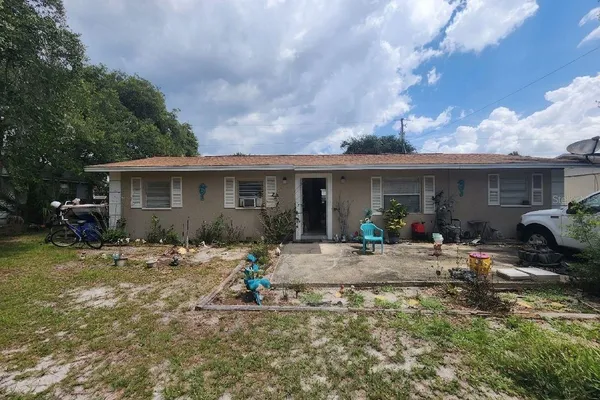 1710 MINNIE ST